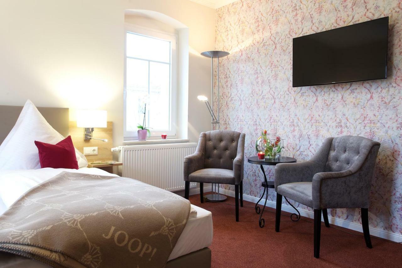 Pension Kalinde Weinboehla ภายนอก รูปภาพ