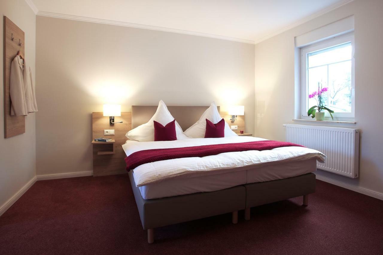 Pension Kalinde Weinboehla ภายนอก รูปภาพ