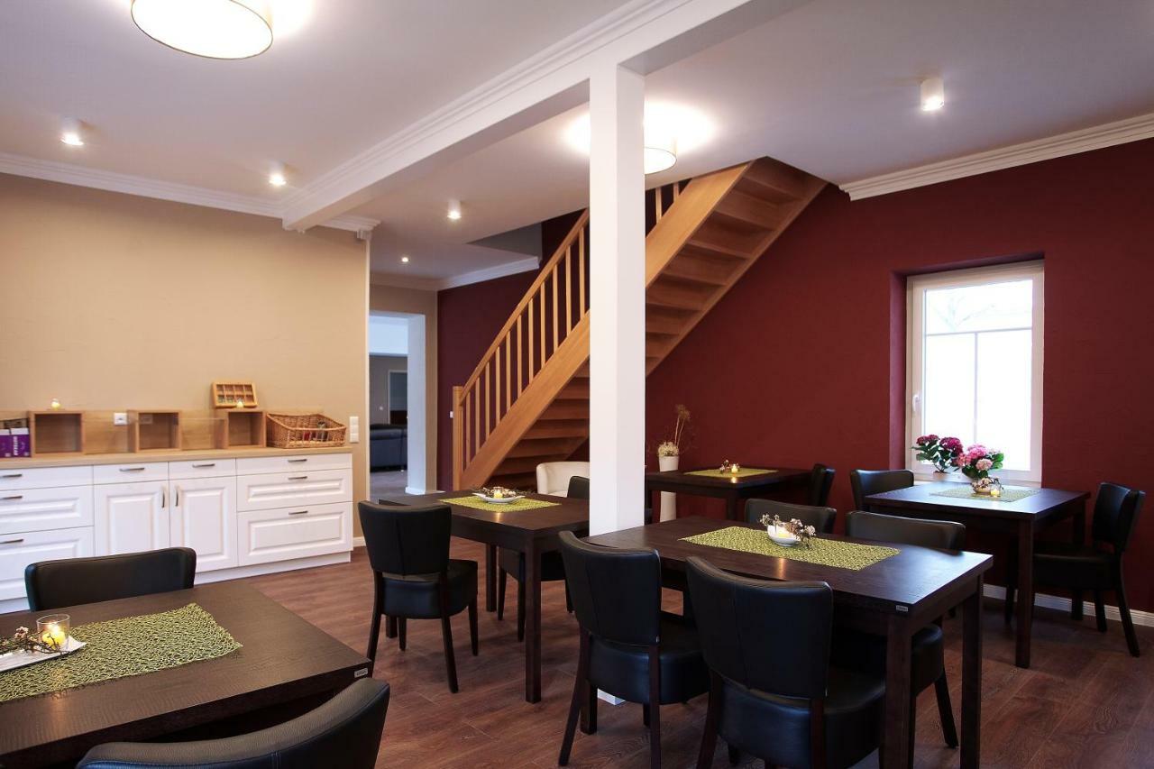 Pension Kalinde Weinboehla ภายนอก รูปภาพ