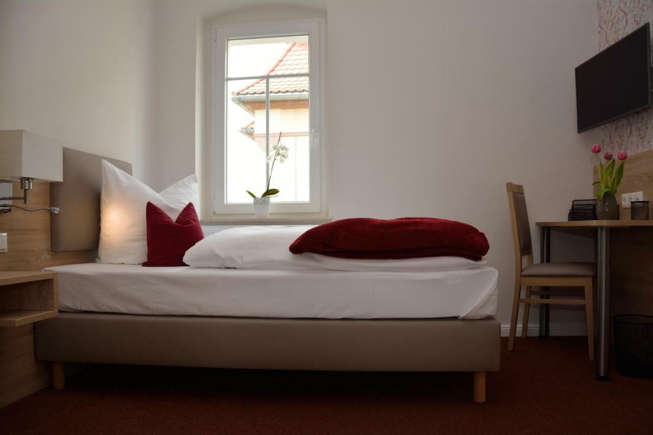 Pension Kalinde Weinboehla ภายนอก รูปภาพ