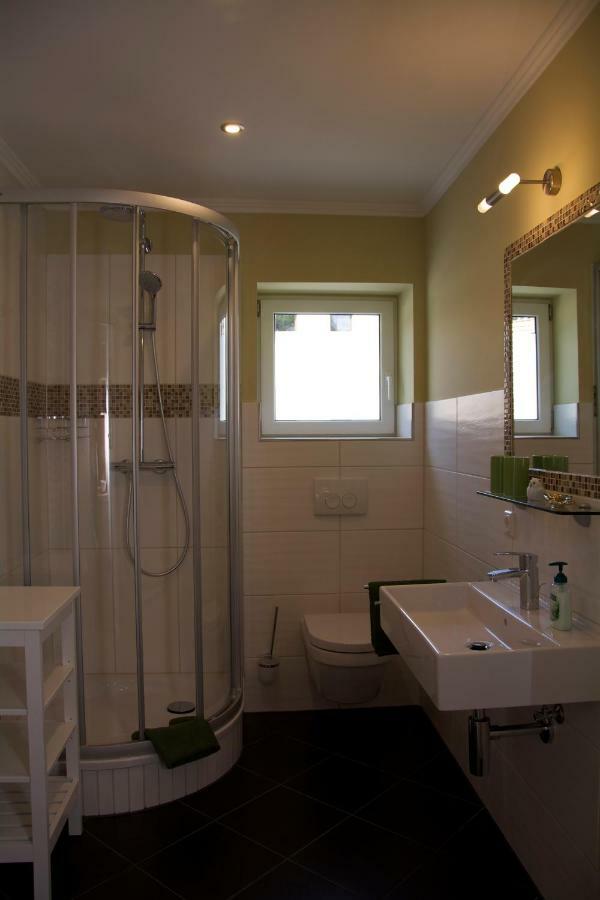 Pension Kalinde Weinboehla ภายนอก รูปภาพ