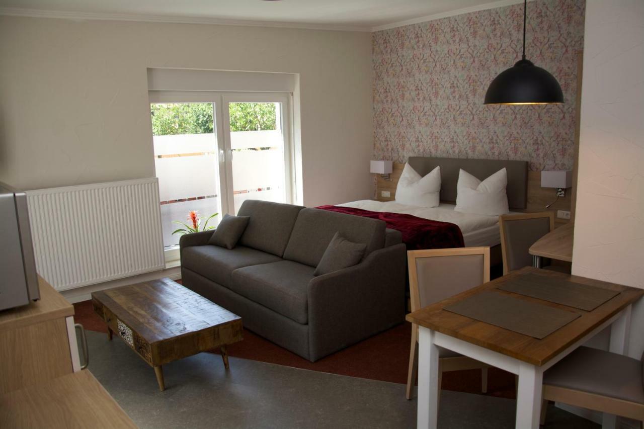 Pension Kalinde Weinboehla ภายนอก รูปภาพ