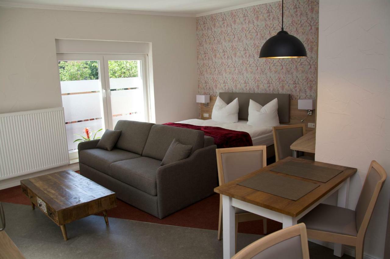 Pension Kalinde Weinboehla ภายนอก รูปภาพ
